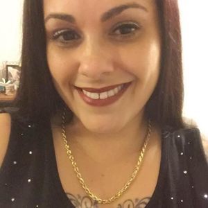 Meet your Posher, Connie